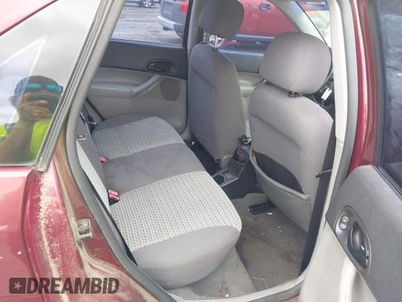 2007 Ford Focus S with VIN 1FAFP34N57W124971, listed as a IAAI auction lot 42458151 with 270,000 mi miles and . Bid and sale history available at DreamBid. Image 8.