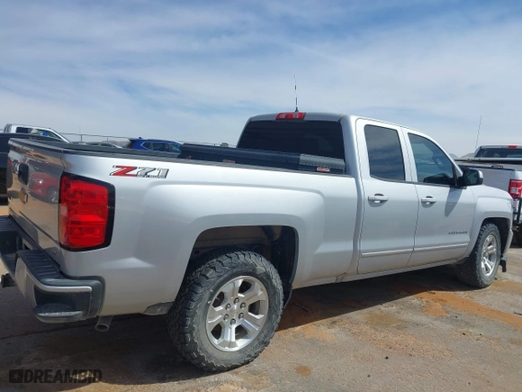 2018 Chevrolet Silverado 1500 LT with VIN 1GCVKREC9JZ379536, listed as a IAAI auction lot 41911896 with 116,582 mi miles. Bid and sale history available at carsss.com. Image 13.