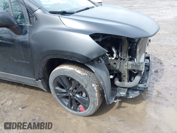 2019 Chevrolet Trax LT with VIN 3GNCJPSB3KL361253, listed as a IAAI auction lot 41946860 with 96,170 mi miles. Bid and sale history available at carsss.com. Image 17.