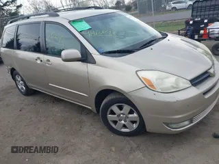 2005 Toyota Sienna XLE with VIN 5TDZA22C15S235972, listed as a IAAI auction lot 41912643 with 222,061 mi miles. Bid and sale history available at carsss.com. Image 1.