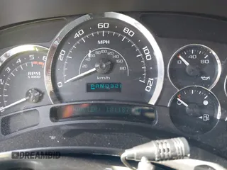 2005 Cadillac Escalade with VIN 1GYEC63T35R147108, listed as a IAAI auction lot 42474950 with 181,187 mi miles and . Bid and sale history available at DreamBid. Image 7.