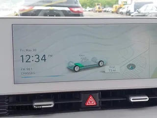 2022 Hyundai Ioniq 5 SEL z VIN KM8KNDAF0NU055189, wystawiony jako IAAI lot #42390538 z przebiegiem 37 542 mil mil oraz . Historia ofert i sprzedaży dostępna na DreamBid. Obrazek 17.