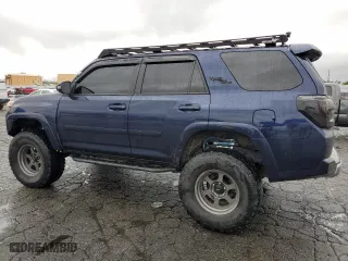 2024 Toyota 4Runner TRD Off Road with VIN JTERU5JR1R6274657, listed as a Copart auction lot 49070045 with 10,189 mi miles and Salvage Title. Bid and sale history available at carsss.com. Image 2.