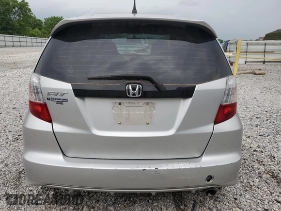 2012 Honda Fit Sport с VIN JHMGE8H56CC020916, выставлен на аукционе Copart как лот 57624975 с пробегом 133 827 миль миль и Списание • Salvage title. История ставок и продаж доступна на DreamBid. Изображение 6.