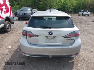 2012 Lexus CT 200h z VIN JTHKD5BH5C2115858, wystawiony jako IAAI lot #42017236 z przebiegiem 138 479 mil mil oraz . Historia ofert i sprzedaży dostępna na DreamBid. Obrazek 16.