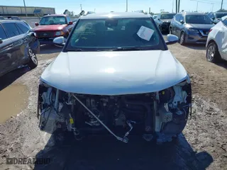 2022 Chevrolet TrailBlazer LT with VIN KL79MPS2XNB113840, listed as a IAAI auction lot 41656460 with 68,645 mi miles. Bid and sale history available at carsss.com. Image 6.