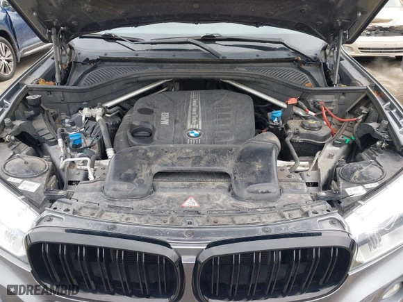 2015 BMW X5 xDrive35d with VIN 5UXKS4C54F0N11025, listed as a IAAI auction lot 41603996 with 138,540 mi miles. Bid and sale history available at carsss.com. Image 10.