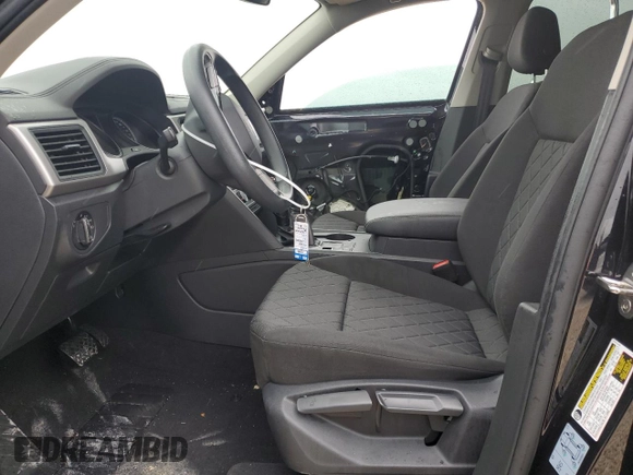 2021 Volkswagen Atlas S with VIN 1V2AP2CAXMC501397, listed as a Copart auction lot 59464084 with 39,181 mi miles and Salvage title. Bid and sale history available at DreamBid. Image 7.