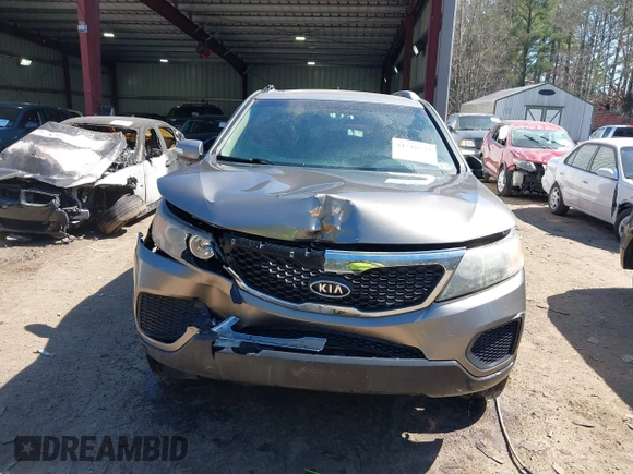 2012 Kia Sorento LX with VIN 5XYKT3A20CG188728, listed as a IAAI auction lot 41710733 with 141,109 mi miles. Bid and sale history available at carsss.com. Image 6.