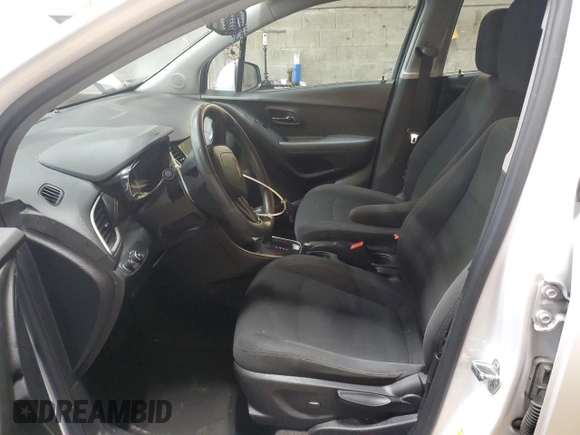 2019 Chevrolet Trax LS with VIN 3GNCJNSBXKL157523, listed as a Copart auction lot 47164505 with 52,560 mi miles and Salvage Title. Bid and sale history available at carsss.com. Image 7.