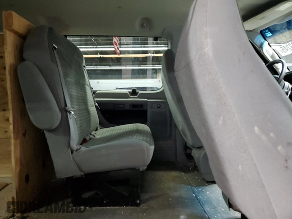 2004 Ford Econoline Passenger XL with VIN 1FDSS31L74HB00130, listed as a Copart auction lot 47723245 with 164,075 mi miles and Clean title. Bid and sale history available at DreamBid. Image 11.