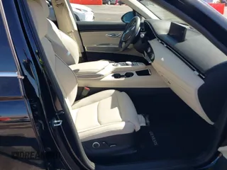 2024 Genesis GV70 2.5T with VIN 5NMMADTB6RH002125, listed as a IAAI auction lot 41840203 with 2,827 mi miles and . Bid and sale history available at DreamBid. Image 5.