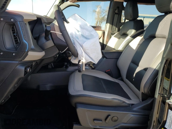 2024 Ford Bronco Wildtrak с VIN 1FMEE2BP3RLB31198, выставлен на аукционе Copart как лот 48140845 с пробегом 2 609 миль миль и Списание • Salvage title. История ставок и продаж доступна на DreamBid. Изображение 7.