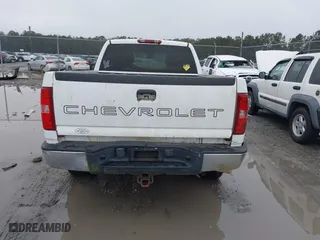 2007 Chevrolet Silverado 1500 Work Truck with VIN 1GCEC19CX7Z530028, listed as a IAAI auction lot 41756985 with 316,348 mi miles. Bid and sale history available at carsss.com. Image 17.