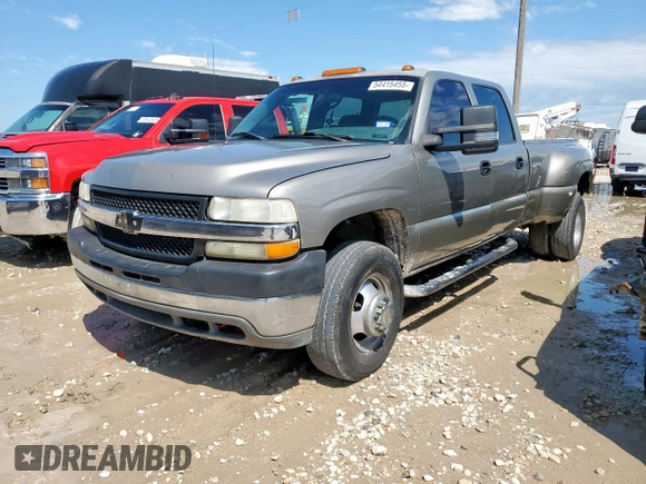 2002 Chevrolet Silverado 3500 with VIN 1GCJC33122F130105, listed as a Copart auction lot 54415455 with 0 mi miles and Clean Title. Bid and sale history available at carsss.com. Image 1.