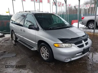 1999 Dodge Caravan SE with VIN 1B4GP44G7XB897161, listed as a IAAI auction lot 41356802 with 157,331 mi miles and . Bid and sale history available at carsss.com. Image 1.