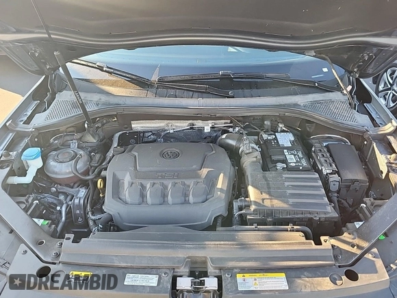2024 Volkswagen Tiguan SE with VIN 3VV3B7AX5RM107598, listed as a IAAI auction lot 42796418 with 25,762 mi miles and . Bid and sale history available at DreamBid. Image 35.