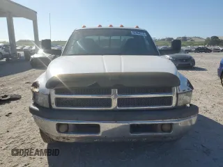 2000 Dodge Ram 3500 with VIN 1B7MC3361YJ130563, listed as a Copart auction lot 82464224 with 251,743 mi miles and Clean Title. Bid and sale history available at carsss.com. Image 5.