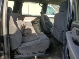 2002 Chevrolet Suburban LS with VIN 1GNFK16Z82J135148, listed as a Copart auction lot 45701285 with 270,757 mi miles and Salvage Title. Bid and sale history available at carsss.com. Image 11.