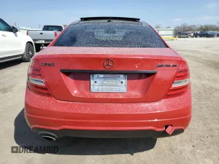 2012 Mercedes-Benz C 250 с VIN WDDGJ4HB9CF787885, выставлен на аукционе Copart как лот 51003725 с пробегом 178 975 миль миль и Списание • Salvage title. История ставок и продаж доступна на DreamBid. Изображение 6.