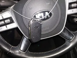 2020 Kia Telluride LX with VIN 5XYP2DHC1LG052749, listed as a IAAI auction lot 42234107 with 158,605 mi miles and . Bid and sale history available at DreamBid. Image 11.