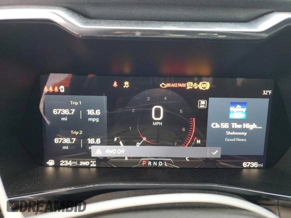 2024 GMC Canyon 4WD Denali with VIN 1GTP6FEK9R1152215, listed as a Copart auction lot 45130975 with 6,736 mi miles and Salvage Title. Bid and sale history available at carsss.com. Image 9.
