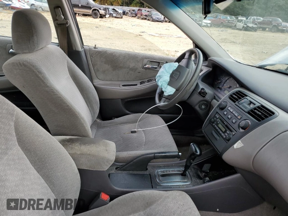 2001 Honda Accord LX with VIN 1HGCG16401A073312, listed as a Copart auction lot 71996444 with 232,315 mi miles and Salvage title. Bid and sale history available at DreamBid. Image 7.