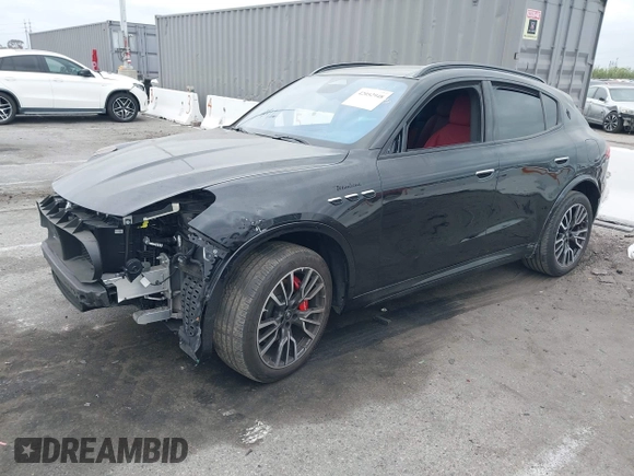 2023 Maserati Grecale Modena z VIN ZN682AVM5P7429357, wystawiony jako IAAI lot #42052948 z przebiegiem 11 019 mil mil oraz . Historia ofert i sprzedaży dostępna na DreamBid. Obrazek 18.