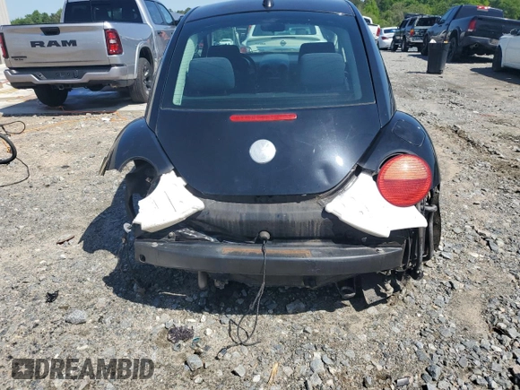 2005 Volkswagen Beetle GLS с VIN 3VWCK31C45M404700, выставлен на аукционе Copart как лот 52366175 с пробегом 189 954 миль миль и Списание • Salvage title. История ставок и продаж доступна на DreamBid. Изображение 6.