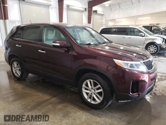 2015 Kia Sorento LX with VIN 5XYKT3A62FG645594, listed as a Copart auction lot 47445705 with 77,952 mi miles and Clean Title. Bid and sale history available at DreamBid. Image 4.