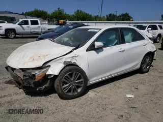2017 Toyota Camry XLE with VIN 4T1BF1FK9HU354864, listed as a Copart auction lot 53758885 with 32,883 mi miles and Salvage Title. Bid and sale history available at carsss.com. Image 1.