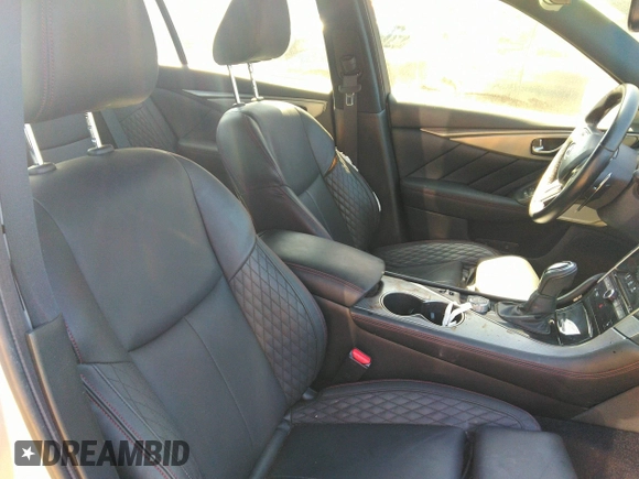 2020 Infiniti Q50 Red Sport 400 with VIN JN1FV7AP2LM630098, listed as a IAAI auction lot 41828404 with 33,962 mi miles and . Bid and sale history available at DreamBid. Image 5.