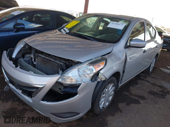 2016 Nissan Versa SV with VIN 3N1CN7AP1GL839352, listed as a IAAI auction lot 41448173 with 77,729 mi miles. Bid and sale history available at carsss.com. Image 17.