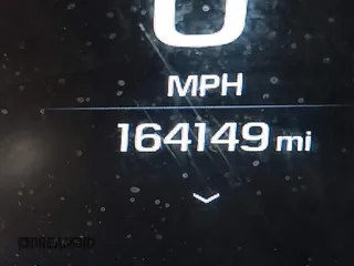 2017 Chevrolet Camaro 2LT z VIN 1G1FD1RSXH0168452, wystawiony jako IAAI lot #41878815 z przebiegiem 164 149 mil mil oraz . Historia ofert i sprzedaży dostępna na DreamBid. Obrazek 15.