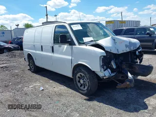 2011 Chevrolet Express Cargo z VIN 1GCSGAFX5B1149354, wystawiony jako IAAI lot #42196706 z przebiegiem Nie podano mil oraz . Historia ofert i sprzedaży dostępna na DreamBid. Obrazek 1.