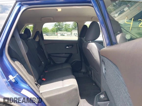 2023 Nissan Rogue SV z VIN 5N1BT3BA7PC900311, wystawiony jako IAAI lot #42330809 z przebiegiem 32 212 mil mil oraz . Historia ofert i sprzedaży dostępna na DreamBid. Obrazek 8.