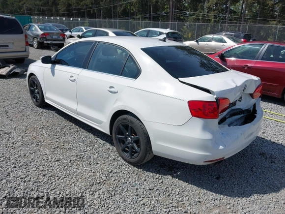 2013 Volkswagen Jetta TDI w/Premium с VIN 3VWLL7AJXDM388780, выставлен на аукционе IAAI как лот 42167972 с пробегом 189 950 миль миль и . История ставок и продаж доступна на DreamBid. Изображение 3.