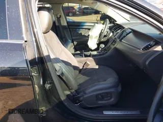 2010 Ford Taurus SHO с VIN 1FAHP2KT2AG138722, выставлен на аукционе IAAI как лот 41986706 с пробегом 133 811 миль миль и . История ставок и продаж доступна на DreamBid. Изображение 5.