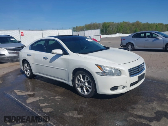 2014 Nissan Maxima SV z VIN 1N4AA5AP6EC914839, wystawiony jako IAAI lot #42084641 z przebiegiem 178 450 mil mil oraz . Historia ofert i sprzedaży dostępna na DreamBid. Obrazek 1.