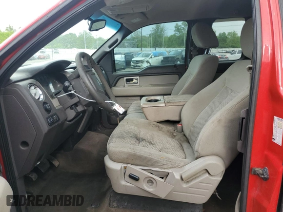 2009 Ford F-150 STX z VIN 1FTRX12869FA48933, wystawiony jako Copart lot #54839025 z przebiegiem 190 958 mil mil oraz Szkoda całkowita • Salvage title. Historia ofert i sprzedaży dostępna na DreamBid. Obrazek 7.