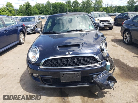 2012 MINI Convertible S z VIN WMWZP3C58CT550011, wystawiony jako Copart lot #57512034 z przebiegiem 71 366 mil mil oraz Szkoda całkowita • Salvage title. Historia ofert i sprzedaży dostępna na DreamBid. Obrazek 5.