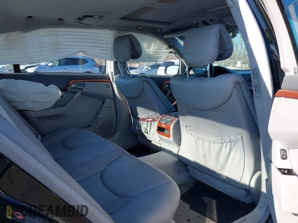2002 Mercedes-Benz S-Class 4.3L with VIN WDBNG70J72A237700, listed as a IAAI auction lot 41700169 with 153,977 mi miles. Bid and sale history available at carsss.com. Image 8.