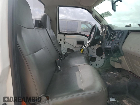 2009 Ford F-250 XL with VIN 1FTNF21509EA40914, listed as a Copart auction lot 44784735 with Not Provided miles and Non Repairable. Bid and sale history available at DreamBid. Image 10.