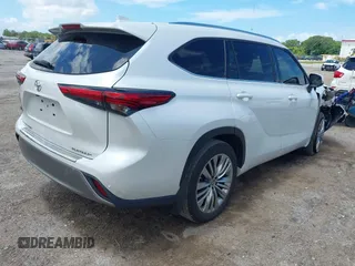 2023 Toyota Highlander L with VIN 5TDKDRAH3PS044054, listed as a IAAI auction lot 42464813 with 38,681 mi miles and . Bid and sale history available at DreamBid. Image 4.
