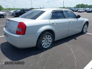 2008 Chrysler 300 LX with VIN 2C3KA43R58H269503, listed as a IAAI auction lot 42067271 with 140,623 mi miles and . Bid and sale history available at DreamBid. Image 4.