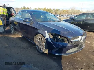 2019 Mercedes-Benz CLA 250 z VIN WDDSJ4GB7KN724834, wystawiony jako IAAI lot #41397528 z przebiegiem 47 727 mil mil oraz . Historia ofert i sprzedaży dostępna na DreamBid. Obrazek 1.