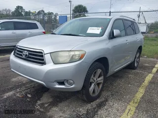 2008 Toyota Highlander Sport with VIN JTEDS43A282063264, listed as a IAAI auction lot 41664740 with 118,756 mi miles. Bid and sale history available at carsss.com. Image 2.