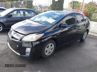2010 Toyota Prius II with VIN JTDKN3DU2A0197960, listed as a IAAI auction lot 41550156 with 172,851 mi miles. Bid and sale history available at carsss.com. Image 2.