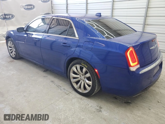 2018 Chrysler 300 Touring L with VIN 2C3CCAAG7JH257941, listed as a Copart auction lot 80192534 with 71,699 mi miles and Clean Title. Bid and sale history available at carsss.com. Image 2.