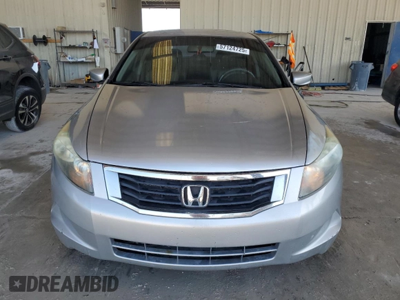 2008 Honda Accord EX-L z VIN 1HGCP26808A070137, wystawiony jako Copart lot #57124725 z przebiegiem 119 414 mil mil oraz Szkoda całkowita • Salvage title. Historia ofert i sprzedaży dostępna na DreamBid. Obrazek 5.